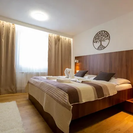 Wx Hotel 3*