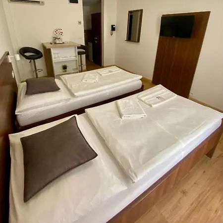 Wx Hotel Hotell Bratislava