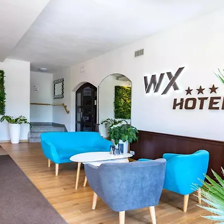 Wx Hotel 3*