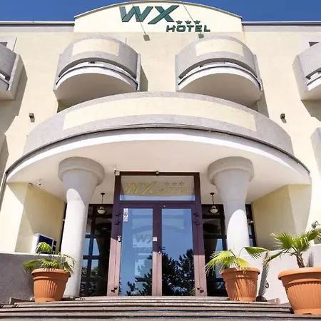 Wx Hotel
