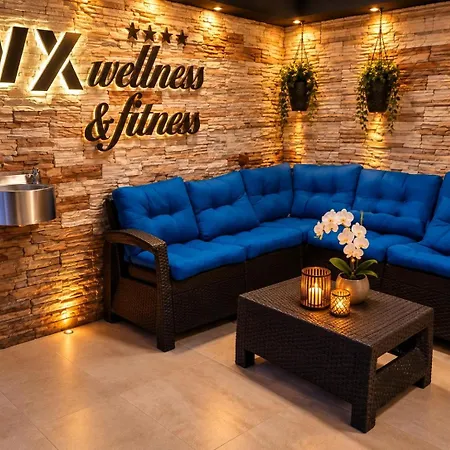 Wx Hotel 3*
